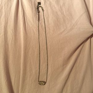 Kendra Scott necklace